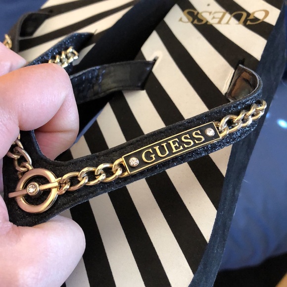 Guess Platform Flip-flops - Picture 2 of 4